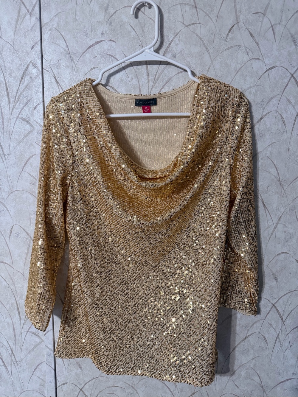 Vince Camuto Twinkle & Glow Sequin Cowl Neck Blouse in Gold Size Medium NWT